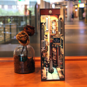 Alternative view of Storm Time Store | Travel in Venice