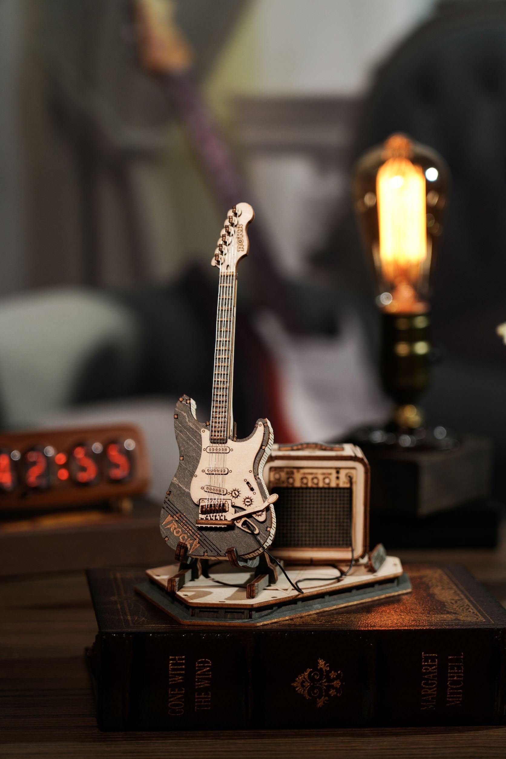 Storm Time Store | Electric Guitar - Image 2